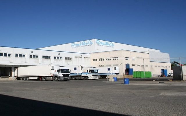 Building, Hangar, Vehicle