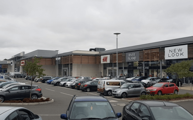 A1 Retail Park; H&M; River Island; New Look